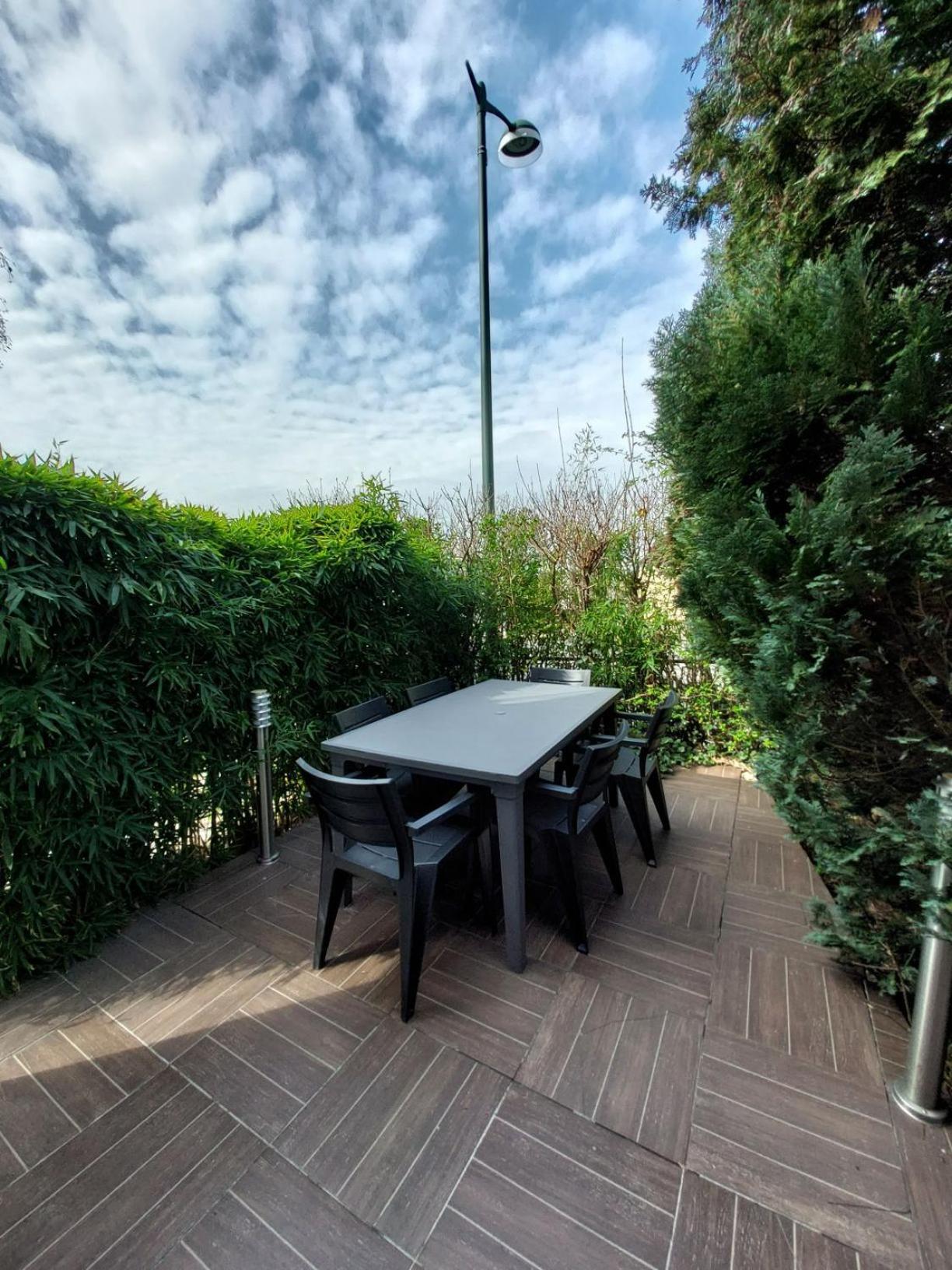 Les Appartements Sur Pompidou - 7 Appartements Neufs Societe Selogerametz Com מראה חיצוני תמונה